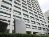 厚労省第一部会、EAファーマの日本発慢性便秘症薬などの承認を了承