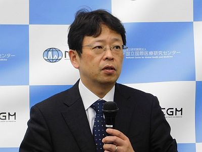 国立国際医療研究センター国際感染症センターの大曲貴夫センター長